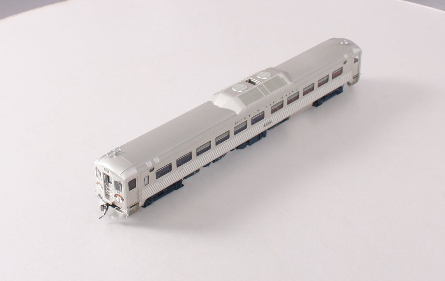 Rapido Trains 16538 HO Boston & Maine Budd RDC-1 Phase 1C #6108