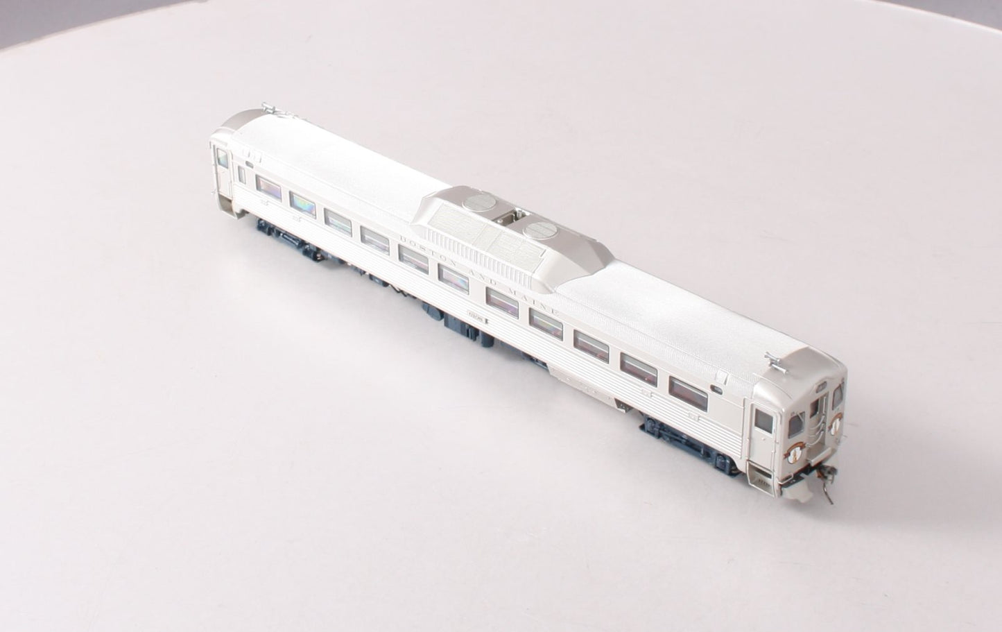 Rapido Trains 16538 HO Boston & Maine Budd RDC-1 Phase 1C #6108