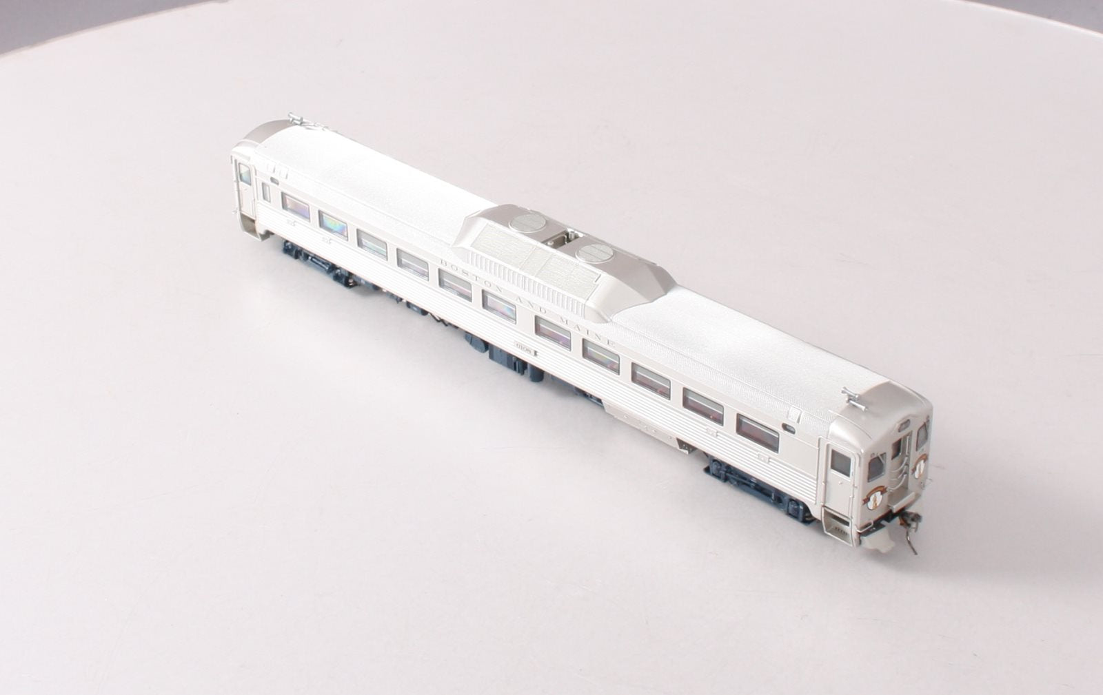 Rapido Trains 16538 HO Boston & Maine Budd RDC-1 Phase 1C #6108