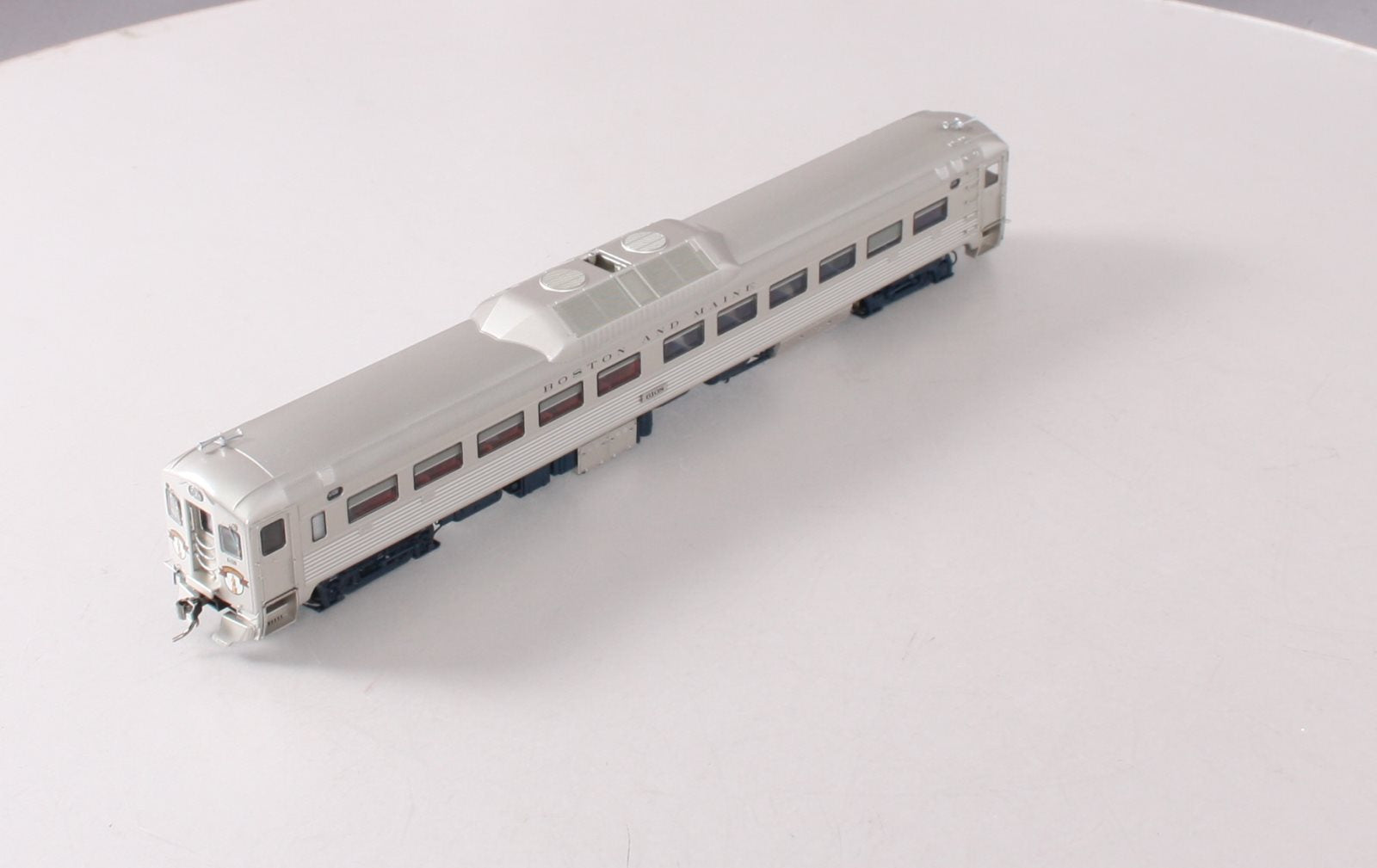 Rapido Trains 16538 HO Boston & Maine Budd RDC-1 Phase 1C #6108