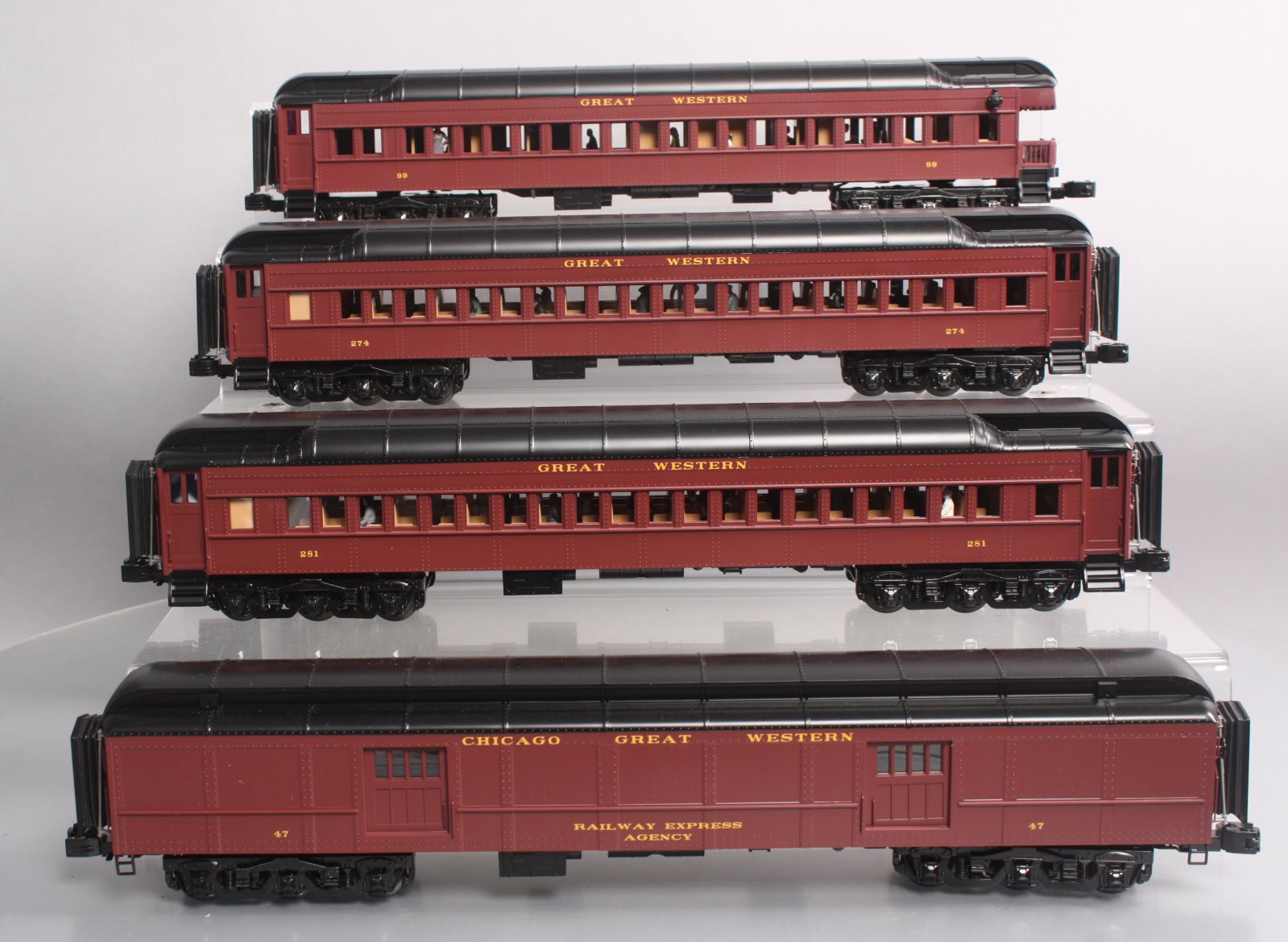 MTH 20-40049 O Gauge Chicago Great Western 4-Car Passenger Set