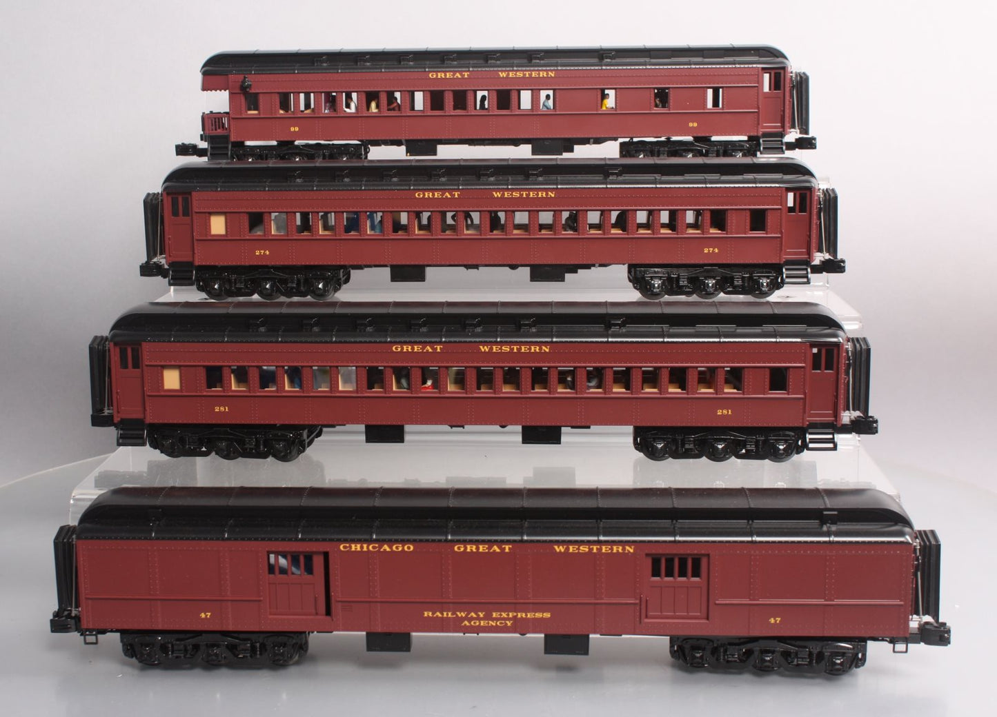 MTH 20-40049 O Gauge Chicago Great Western 4-Car Passenger Set