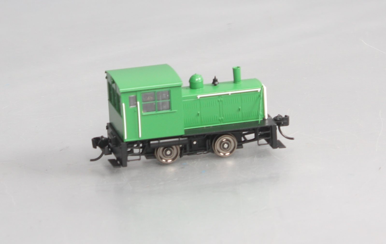 Walthers 910-20009 HO Unlettered Plymouth ML-8 Industrial Switcher ESU DCC