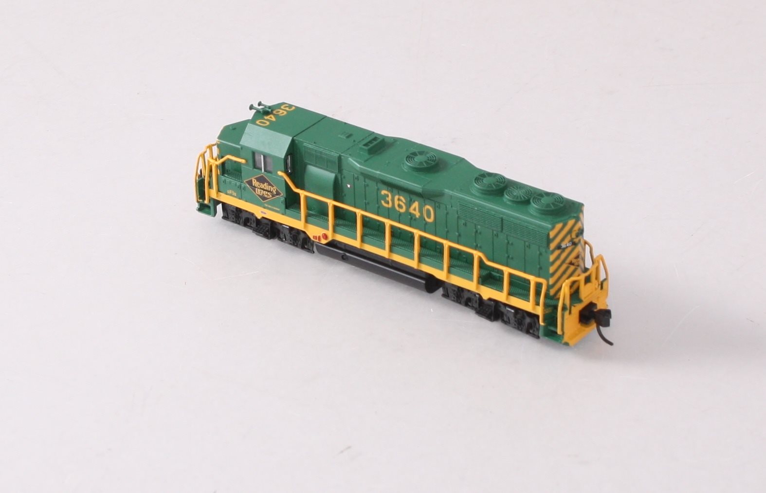 Atlas 40000746 N Scale Reading GP-35 Diesel Locomotive #3640