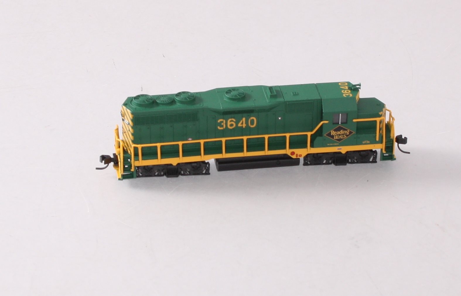 Atlas 40000746 N Scale Reading GP-35 Diesel Locomotive #3640