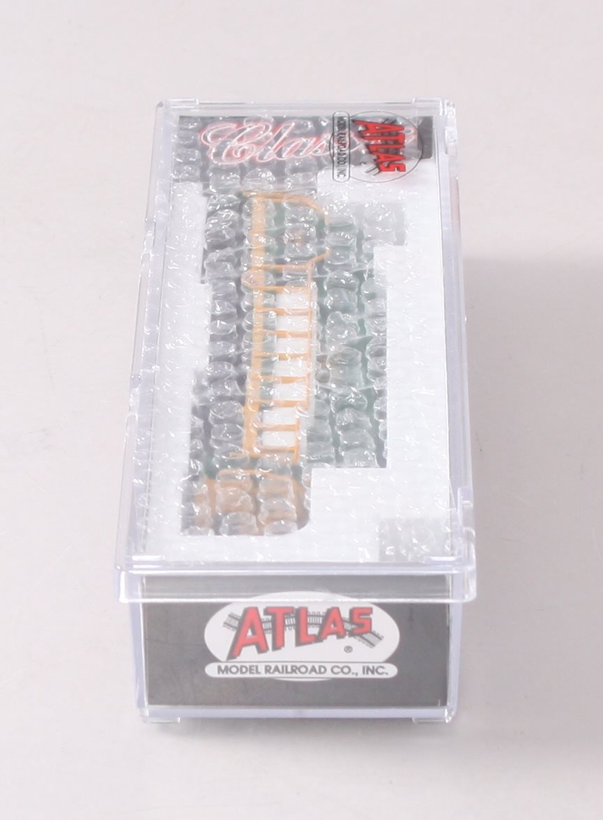 Atlas 40000746 N Scale Reading GP-35 Diesel Locomotive #3640