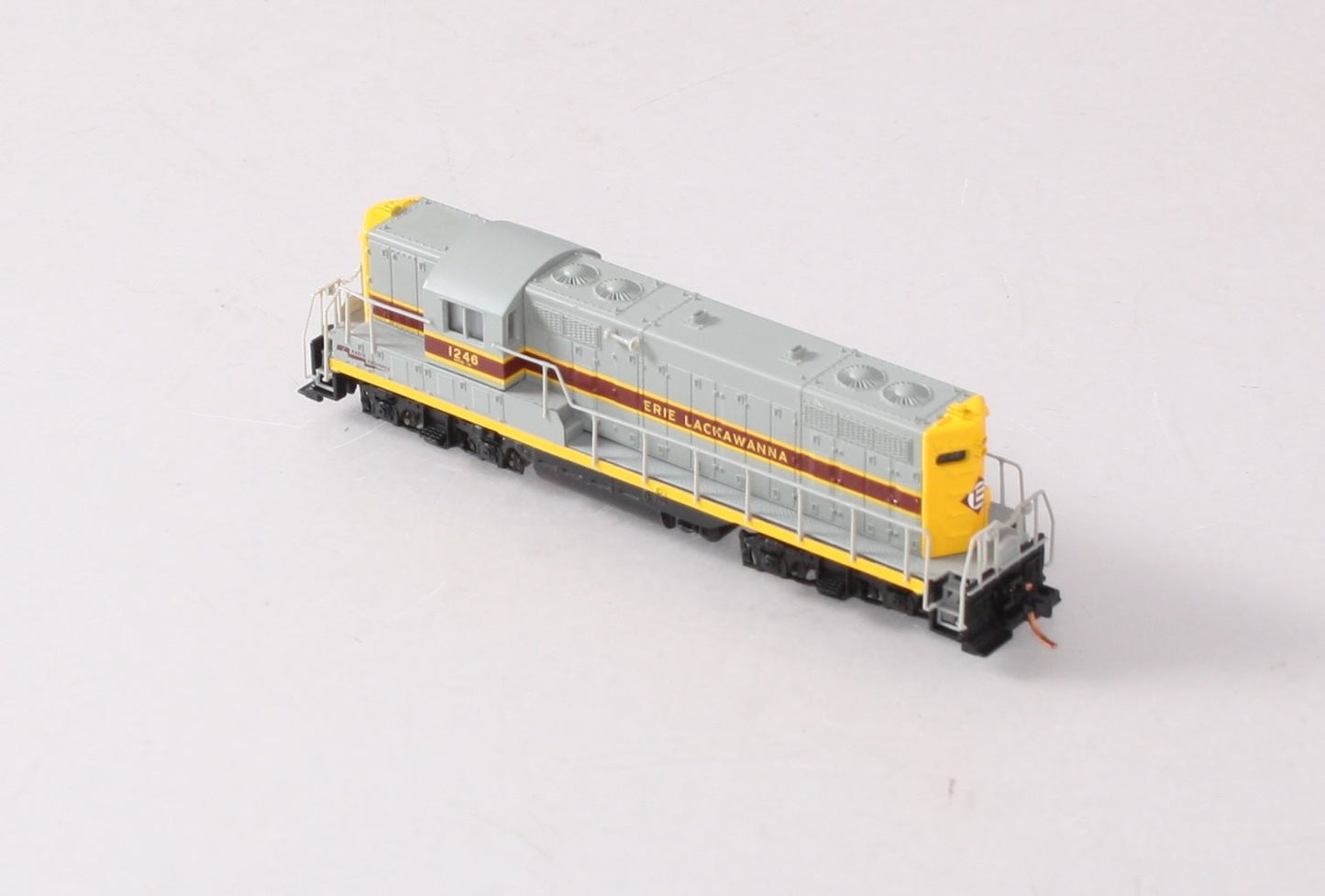 Atlas 48213 N Scale Erie Lackawanna GP-7 Diesel Locomotive #1246