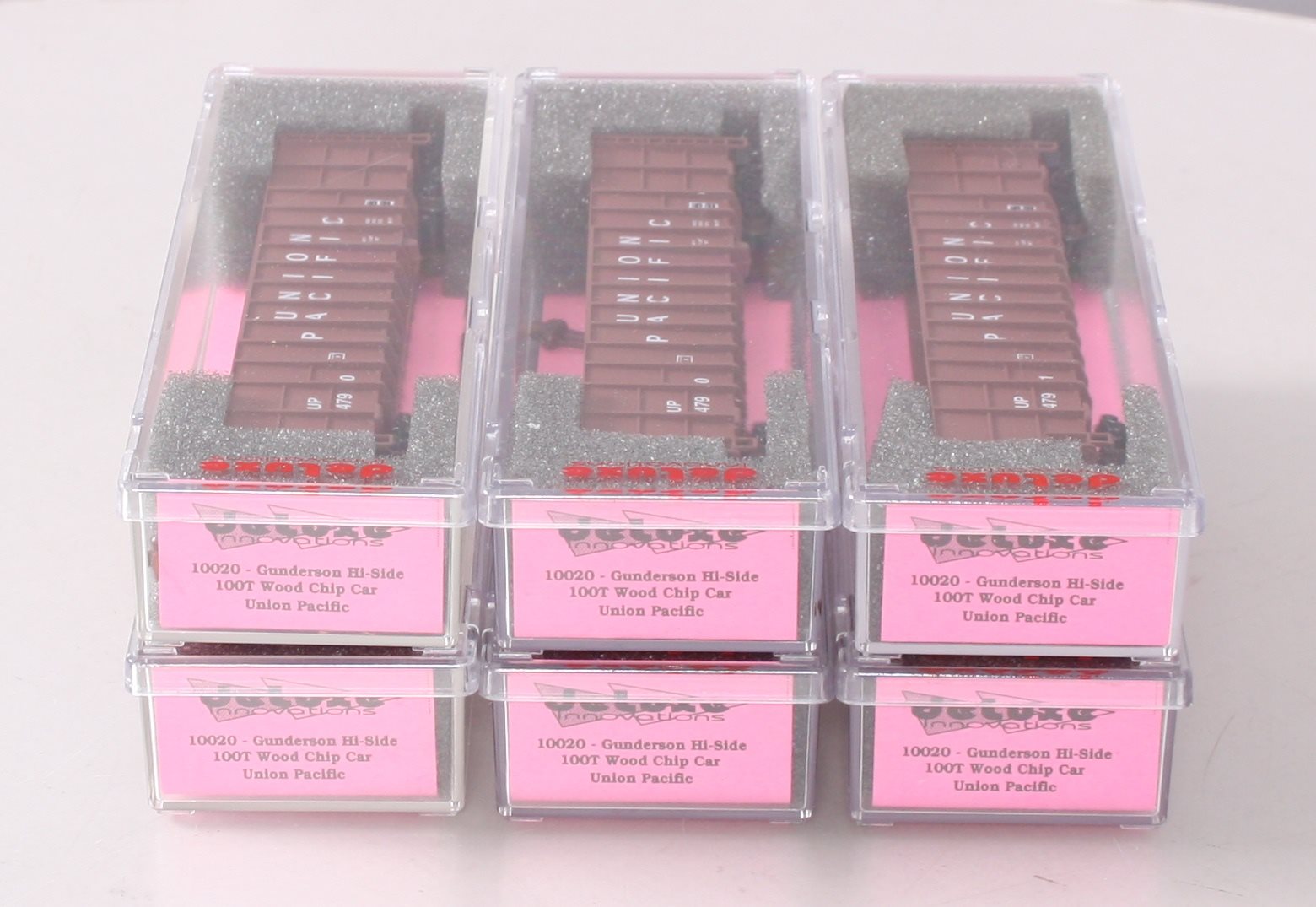 Deluxe Innovations 10020 N Union Pacific Hi-Side100T Wood Chip Car (Set of 6)