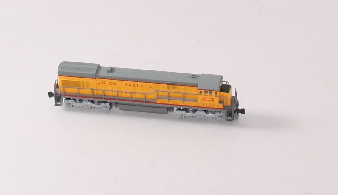 Kato 176-0933 N Scale Union Pacific U30C Diesel Locomotive #2848