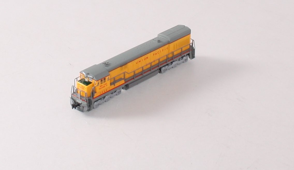 Kato 176-0933 N Scale Union Pacific U30C Diesel Locomotive #2848