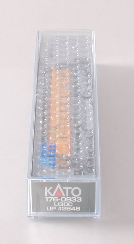 Kato 176-0933 N Scale Union Pacific U30C Diesel Locomotive #2848