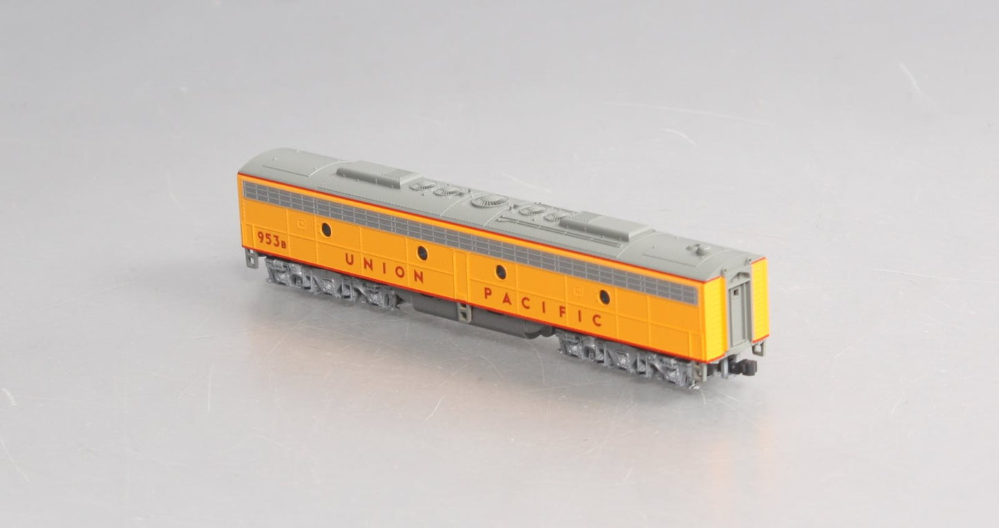 Kato 176-5352 N Scale Union Pacific EMD E9B Powered Diesel Locomotive #953B