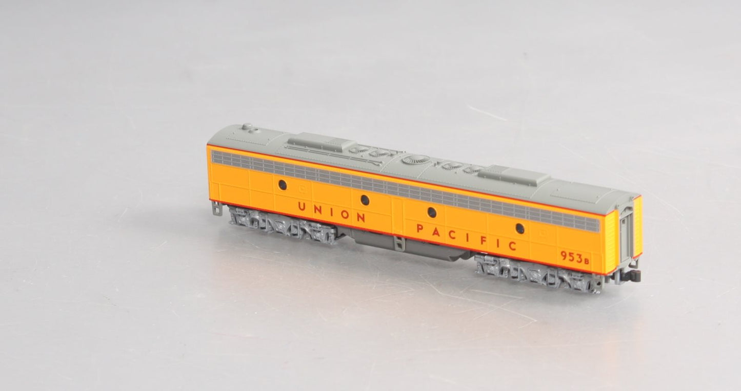 Kato 176-5352 N Scale Union Pacific EMD E9B Powered Diesel Locomotive #953B