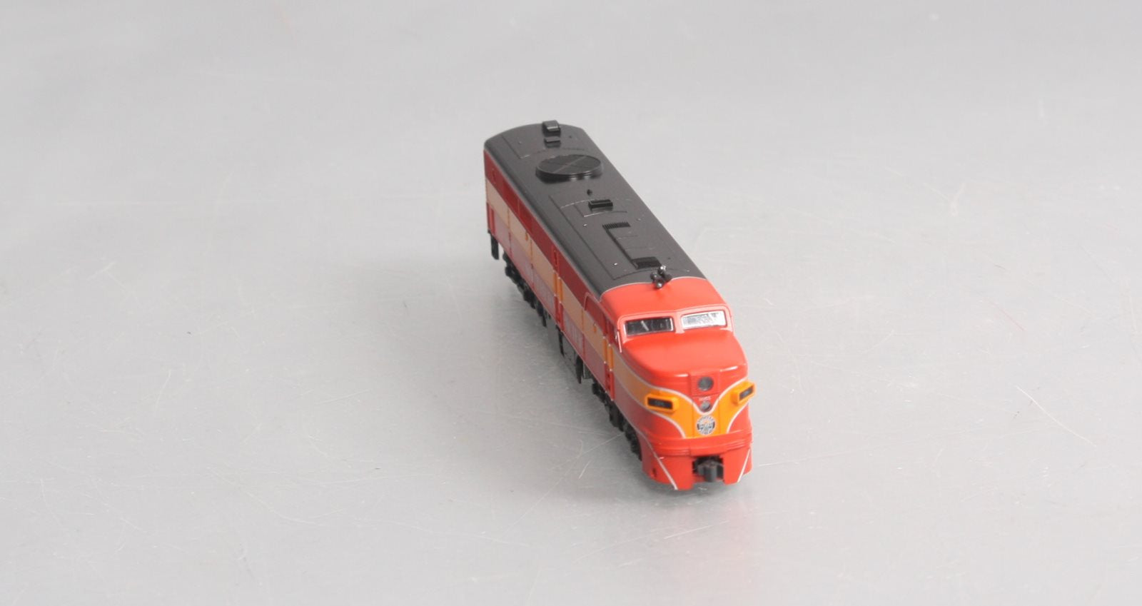 Kato 176-4104 N Scale Southern Pacific PA-1 Diesel Locomotive #6055
