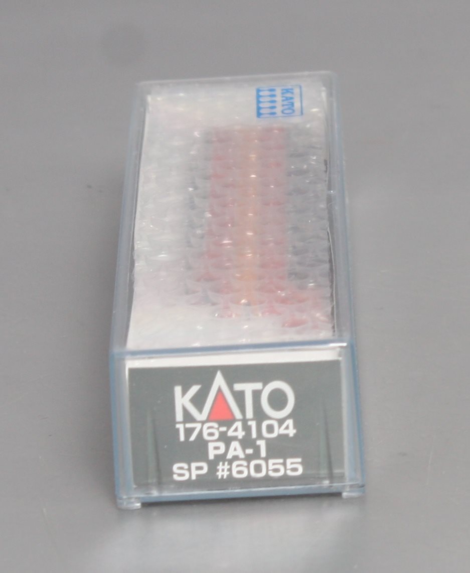 Kato 176-4104 N Scale Southern Pacific PA-1 Diesel Locomotive #6055