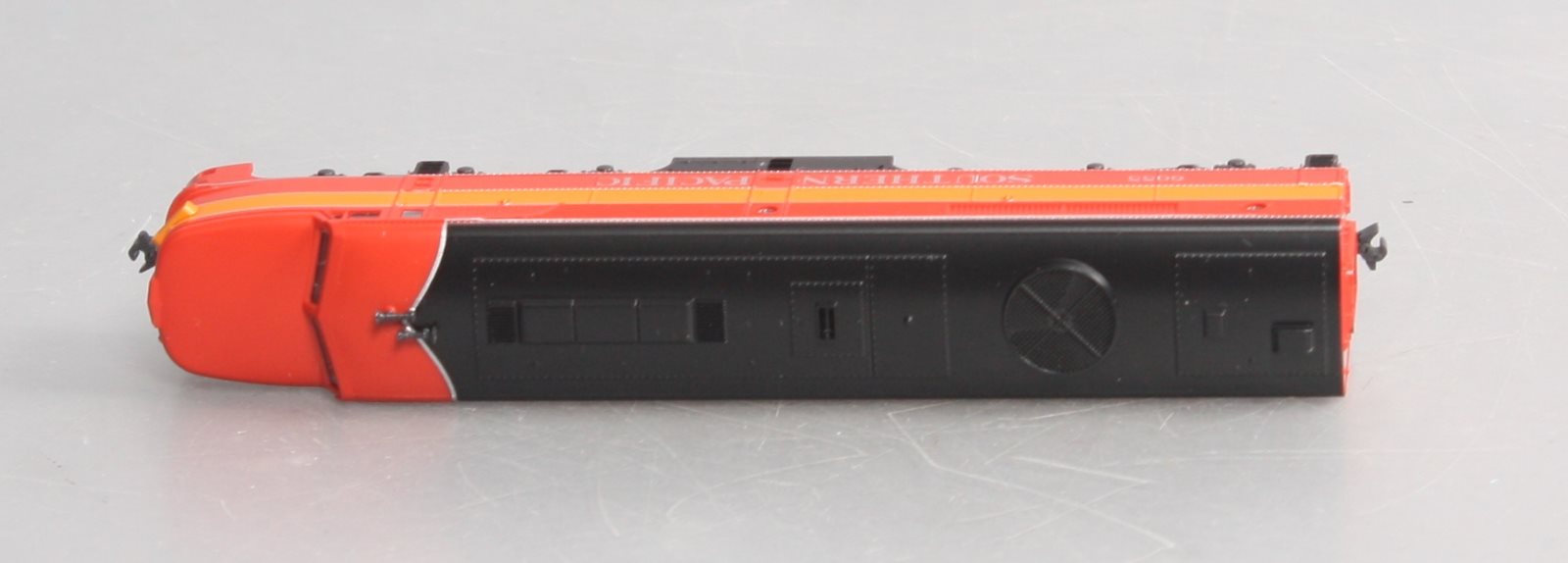 Kato 176-4104 N Scale Southern Pacific PA-1 Diesel Locomotive #6055