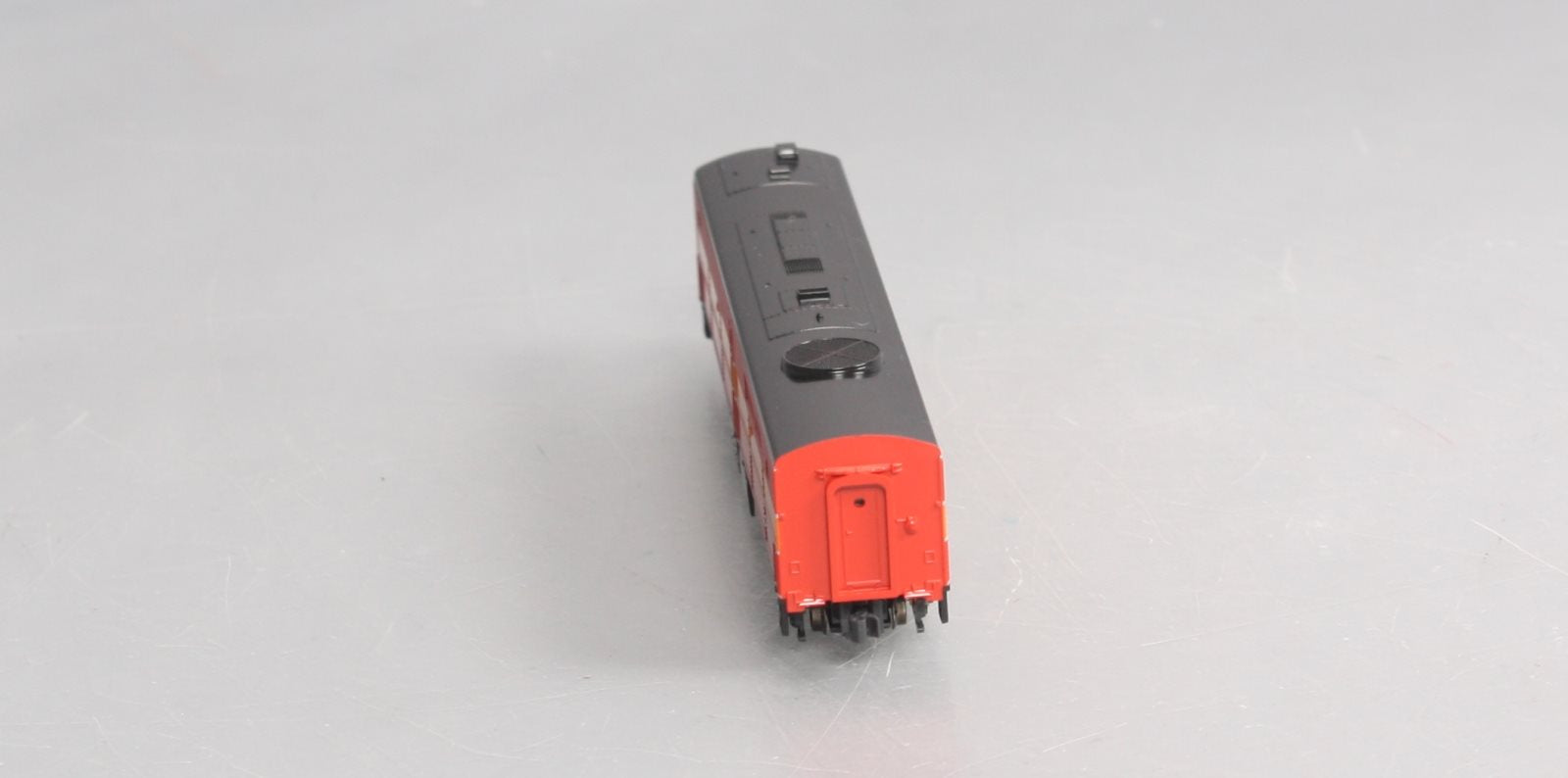 Kato 176-4112 N Scale Southern Pacific PB-1 Diesel Locomotive #5924