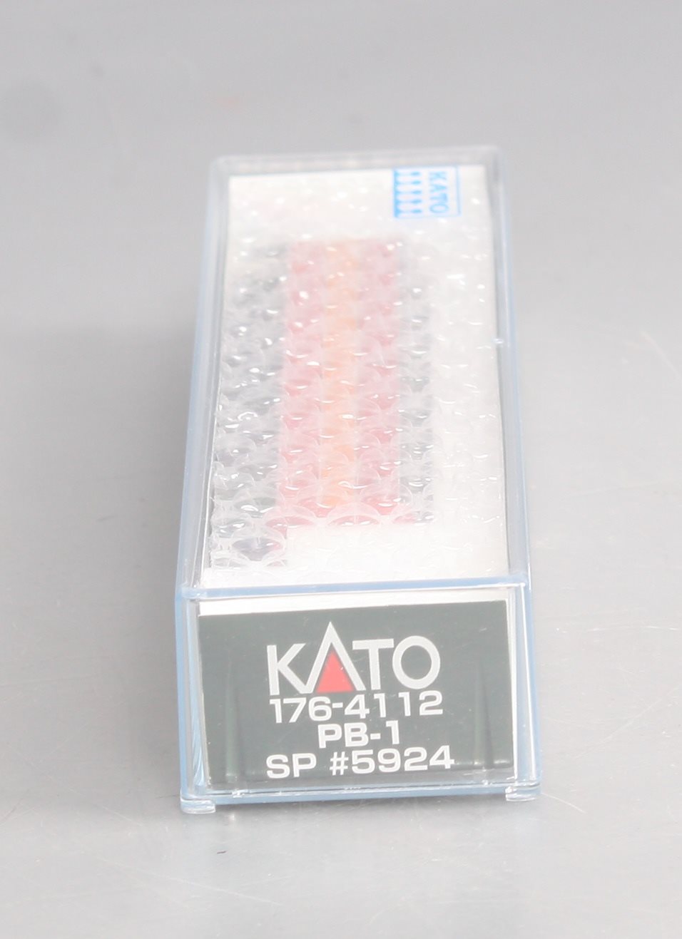 Kato 176-4112 N Scale Southern Pacific PB-1 Diesel Locomotive #5924