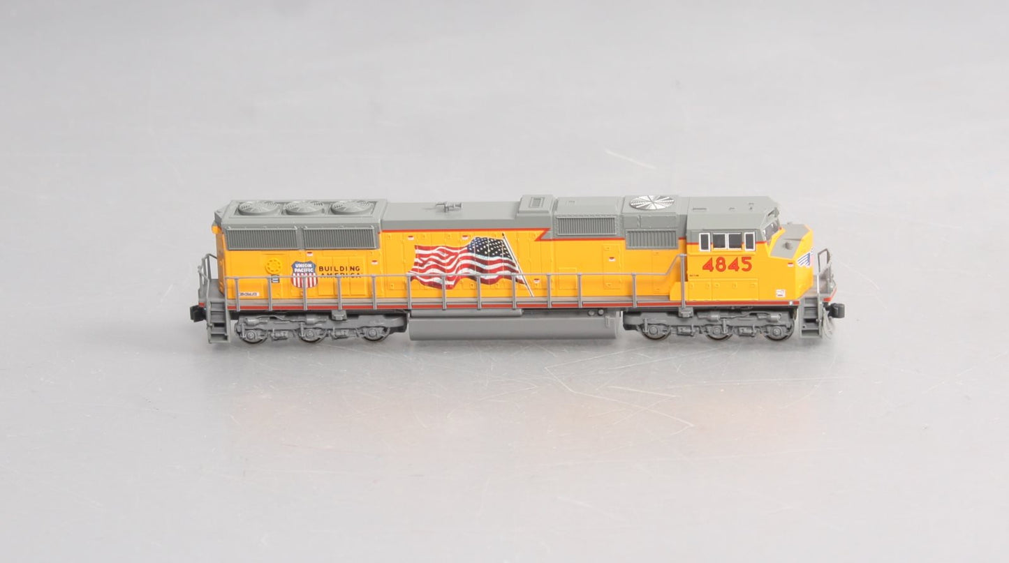 Kato 176-8606 N Union Pacific SD70M Diesel Locomotive #4845