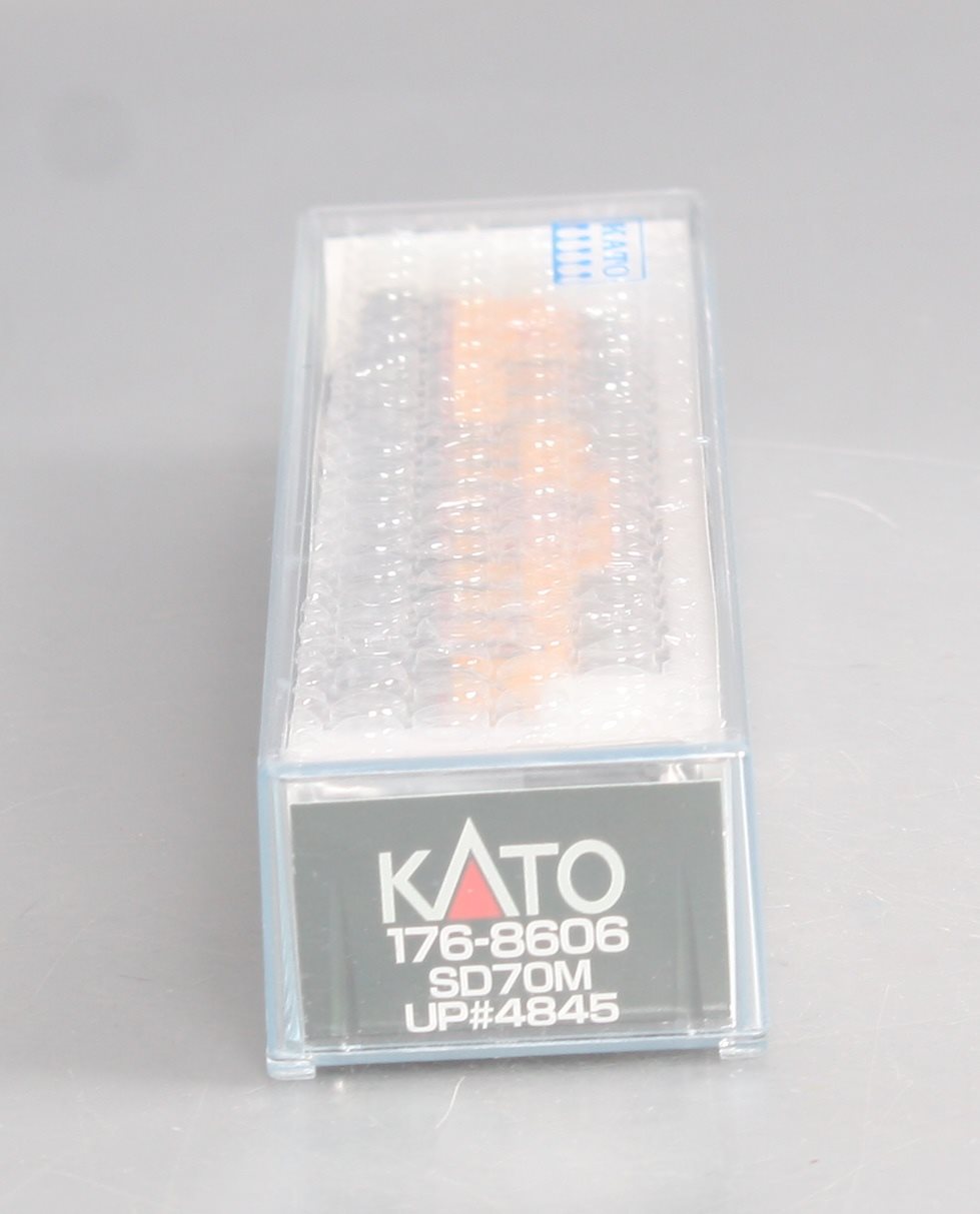 Kato 176-8606 N Union Pacific SD70M Diesel Locomotive #4845