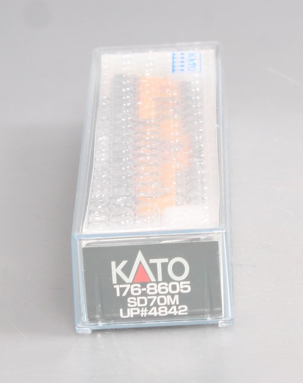 Kato 176-8605 N Union Pacific SD70M Diesel Locomotive #4842