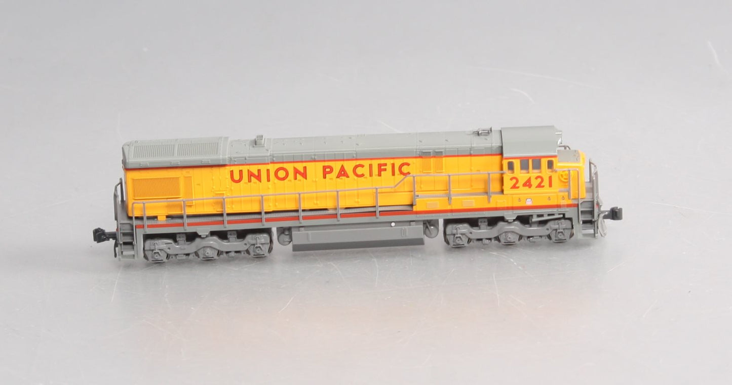 Kato 176-0946 N Scale Union Pacific C30-7 Diesel Locomotive #2421