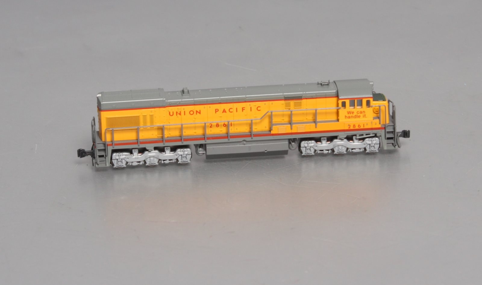 Kato 176-0934 N Scale Union Pacific U30C Diesel Locomotive #2861
