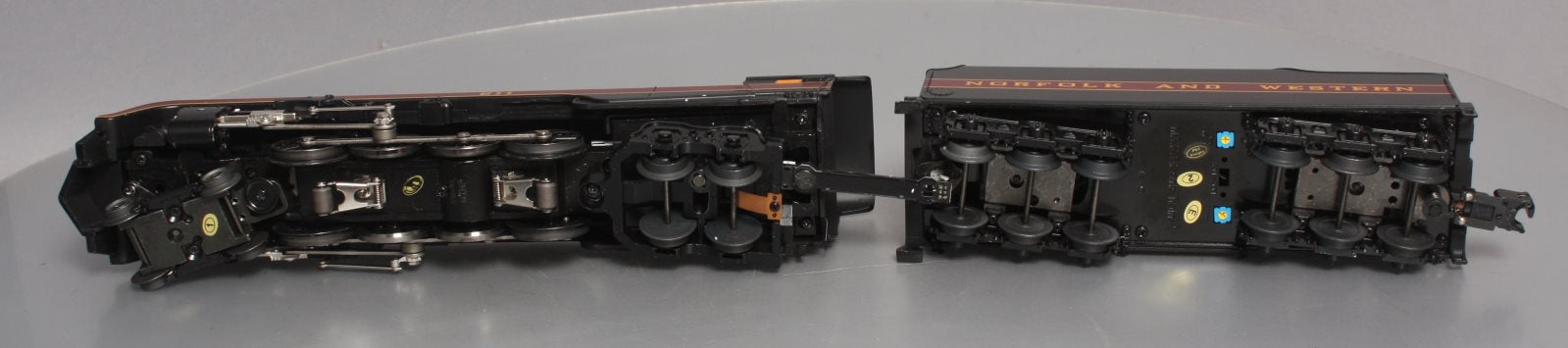 MTH 30-16741 O Norfolk & Western 4-8-4 Imperial “J” Steam Locomotive w/PS3 #611
