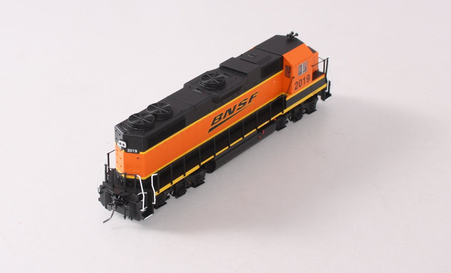 MTH 85-2018-1 HO Burlington Northern Santa Fe GP38-2 Diesel w/ P-S 3 #2019