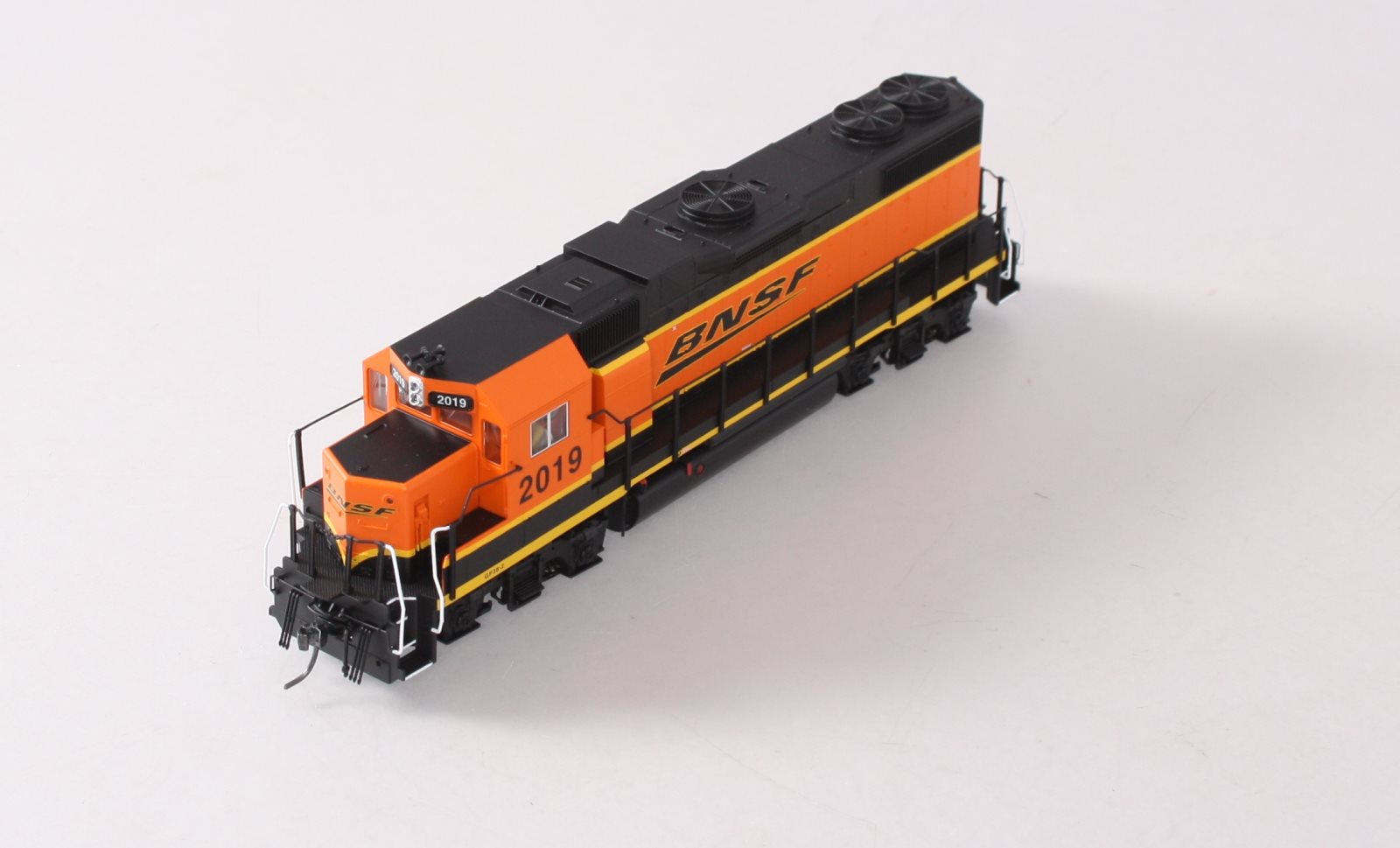 MTH 85-2018-1 HO Burlington Northern Santa Fe GP38-2 Diesel w/ P-S 3 #2019