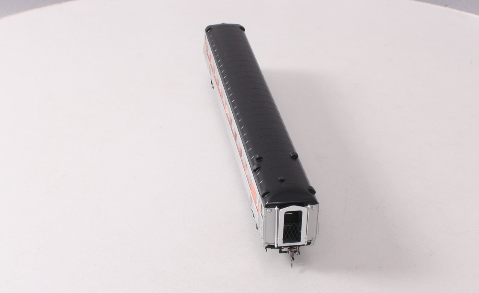 Rapido Trains 017218 HO New Haven Pullman-Bradley 8600-Series Coach Car #8678
