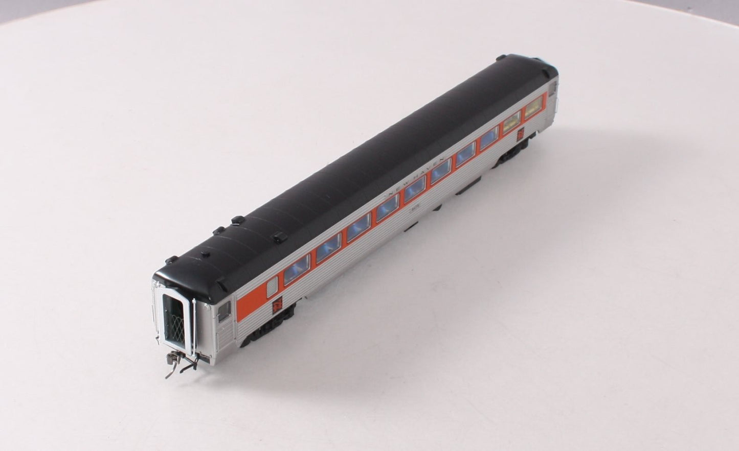 Rapido Trains 017218 HO New Haven Pullman-Bradley 8600-Series Coach Car #8678