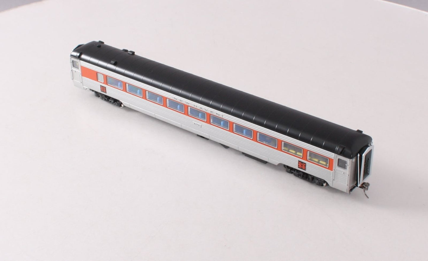 Rapido Trains 017218 HO New Haven Pullman-Bradley 8600-Series Coach Car #8678