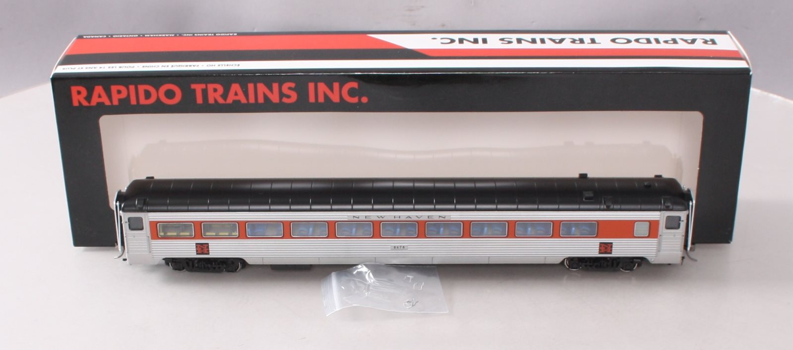 Rapido Trains 017218 HO New Haven Pullman-Bradley 8600-Series Coach Car #8678