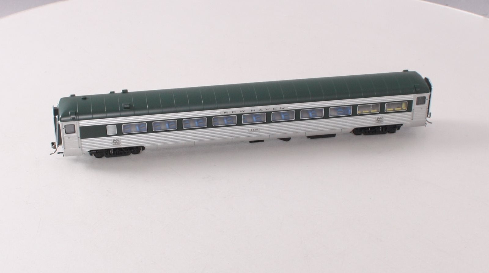 Rapido Trains 017204 HO New Haven Pullman-Bradley Delivery Coach #8640