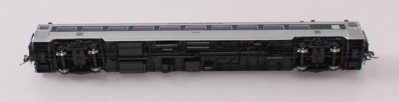 Rapido Trains 017204 HO New Haven Pullman-Bradley Delivery Coach #8640