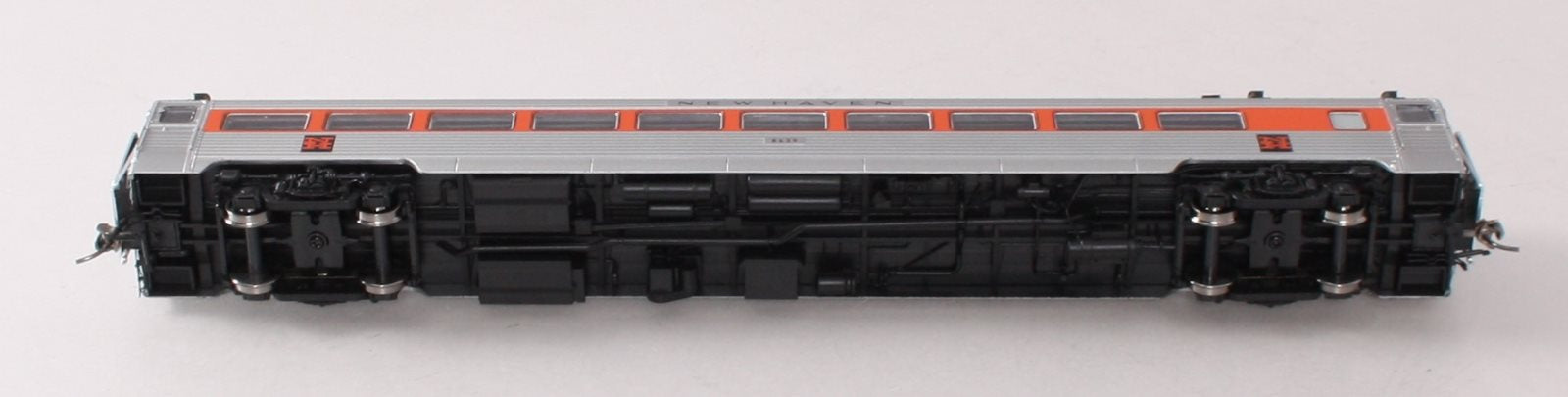 Rapido Trains 017214 HO New Haven Pullman-Bradley 8600-Series Coach Car #8639