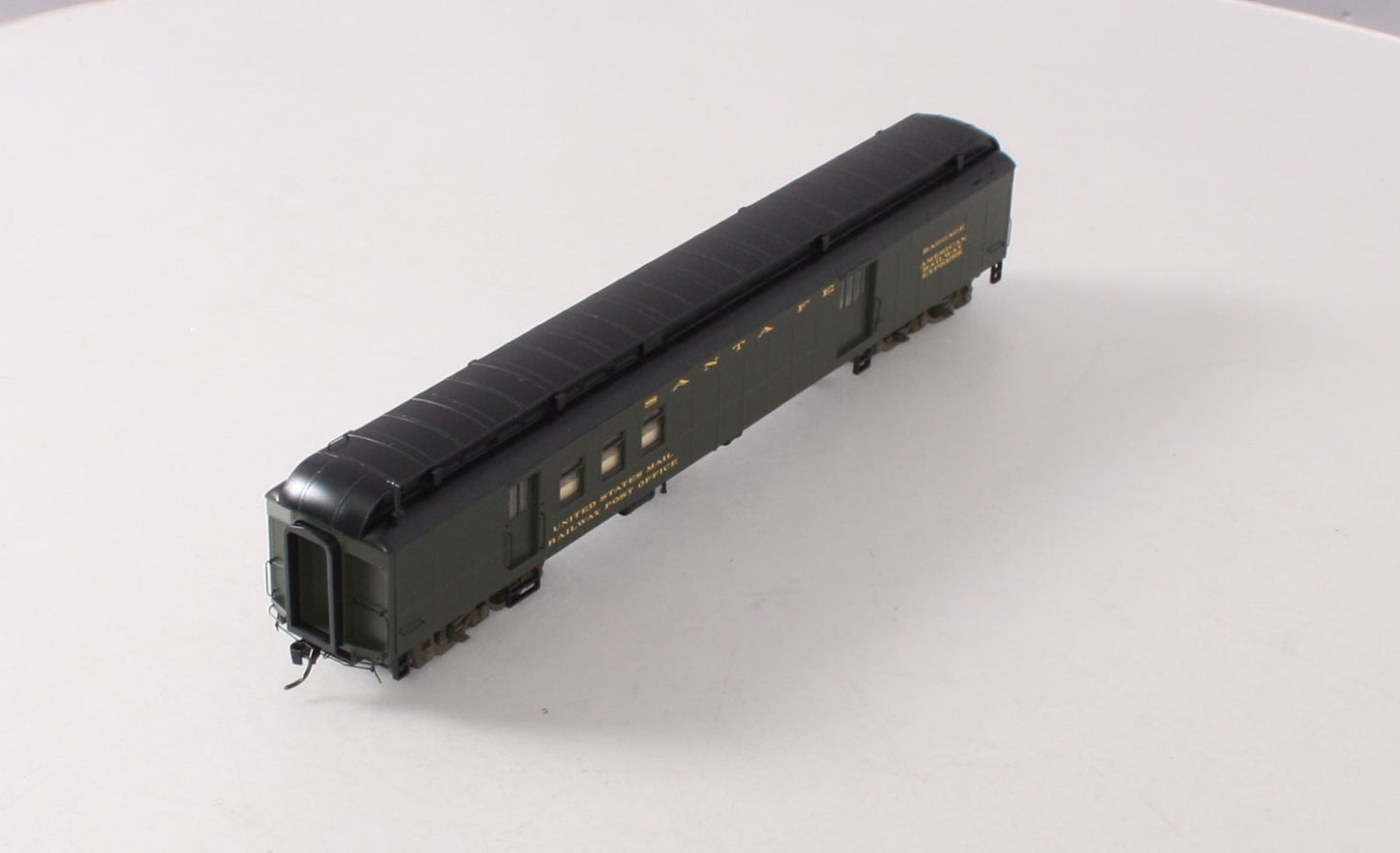 Walthers 920-17401 HO Santa Fe 70' Heavyweight Railway Post Office Baggage Car