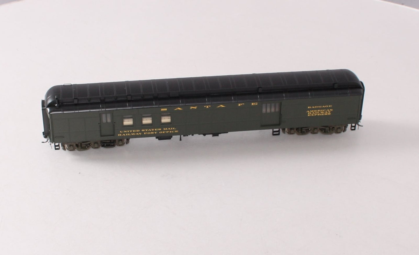 Walthers 920-17401 HO Santa Fe 70' Heavyweight Railway Post Office Baggage Car