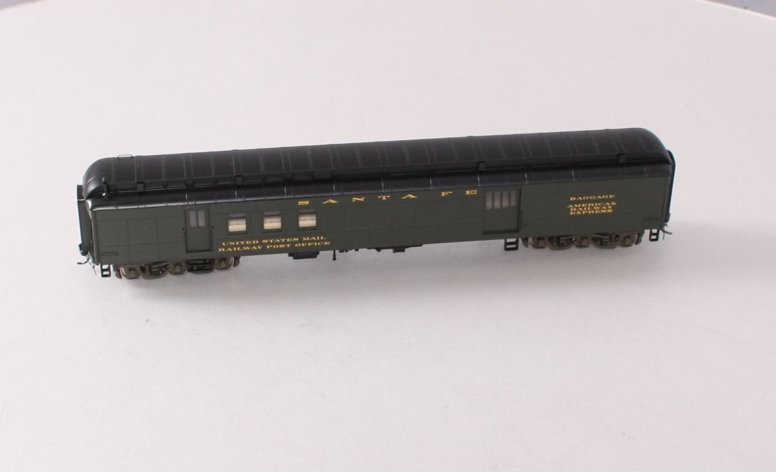 Walthers 920-17401 HO Santa Fe 70' Heavyweight Railway Post Office Baggage Car
