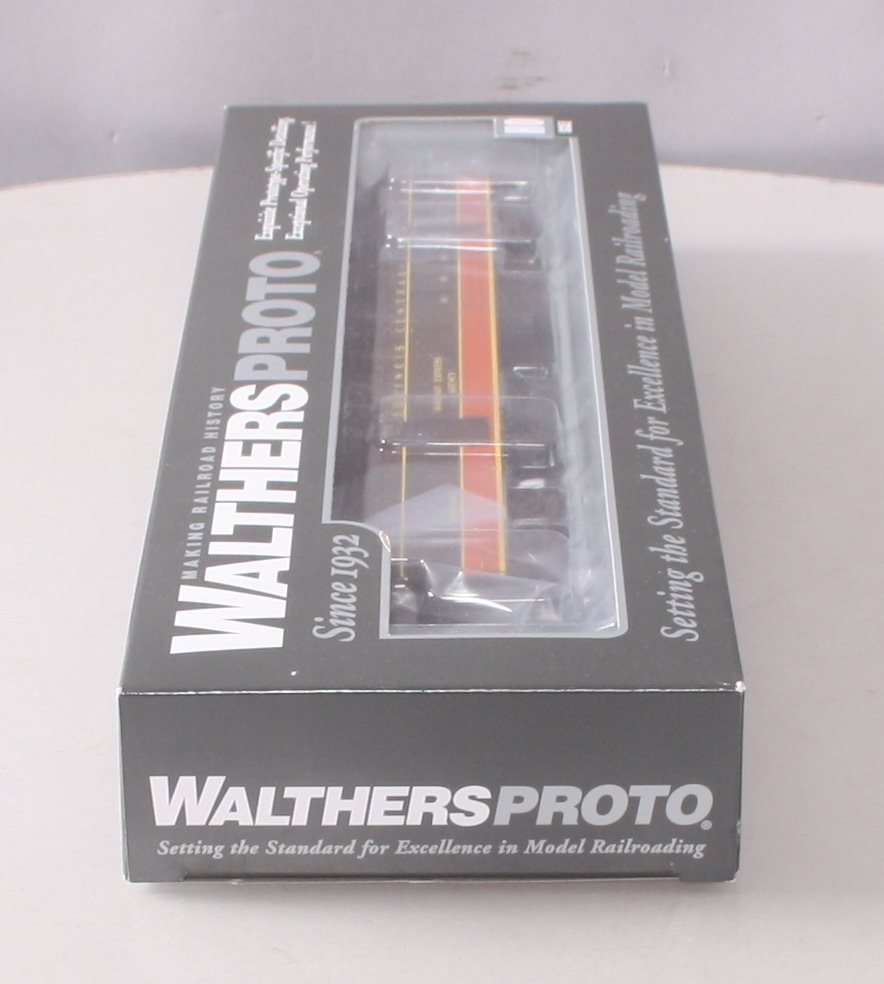Walthers 920-17402 HO Scale Illinois Central 70' HWT RPO-Baggage Car