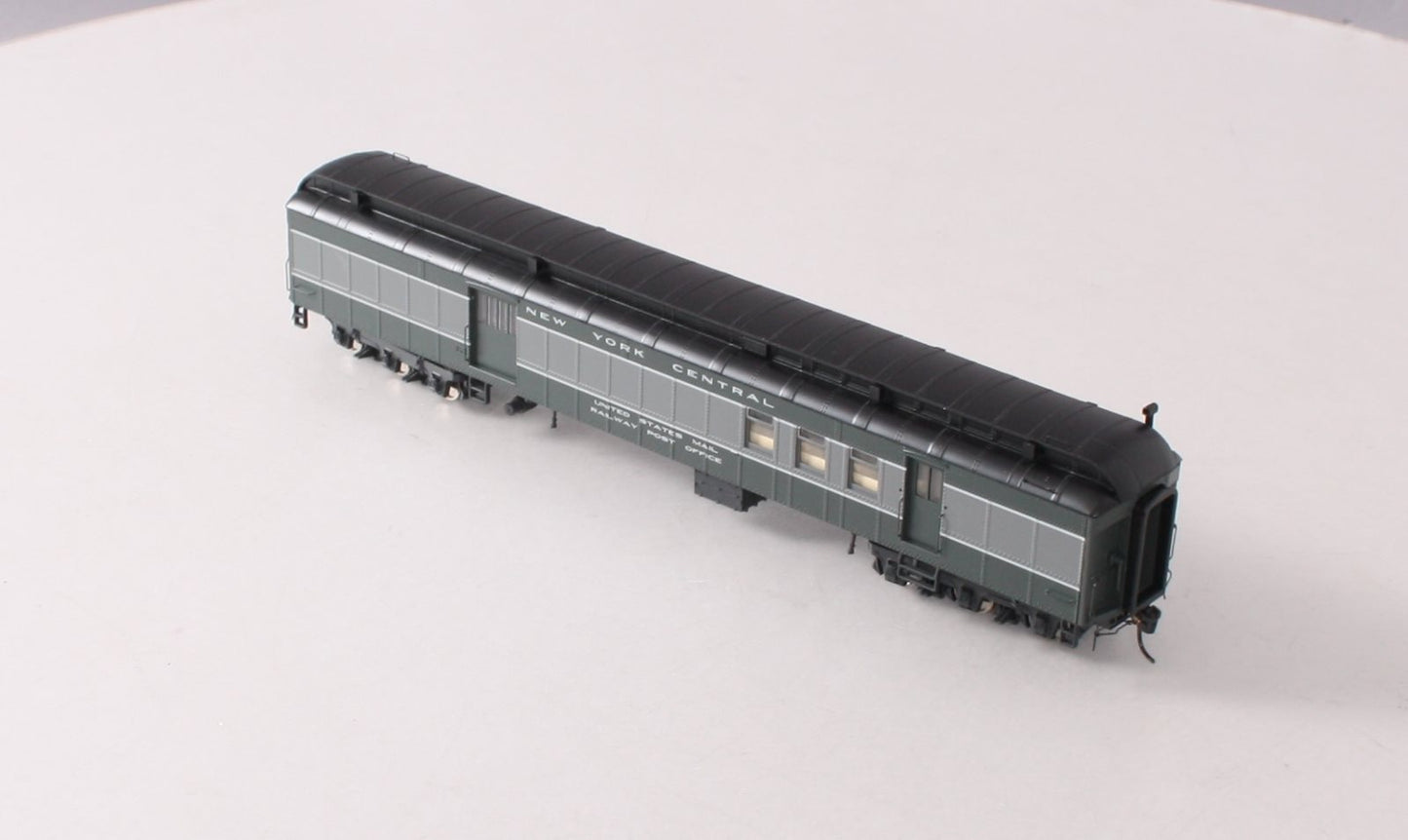 Walthers 920-17406 HO NYC 70' Heavyweight Railway Post Office Baggage Car RTR