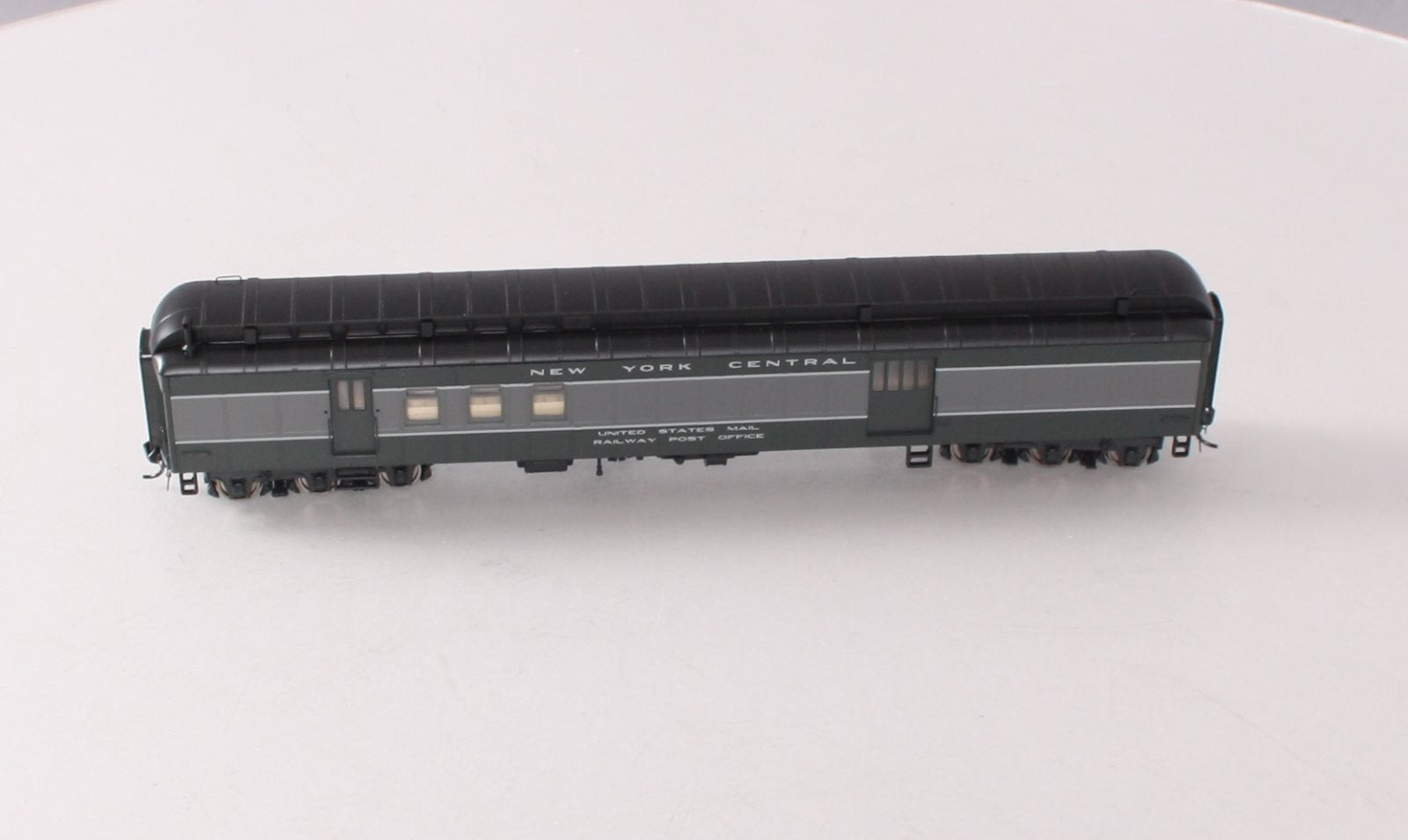 Walthers 920-17406 HO NYC 70' Heavyweight Railway Post Office Baggage Car RTR