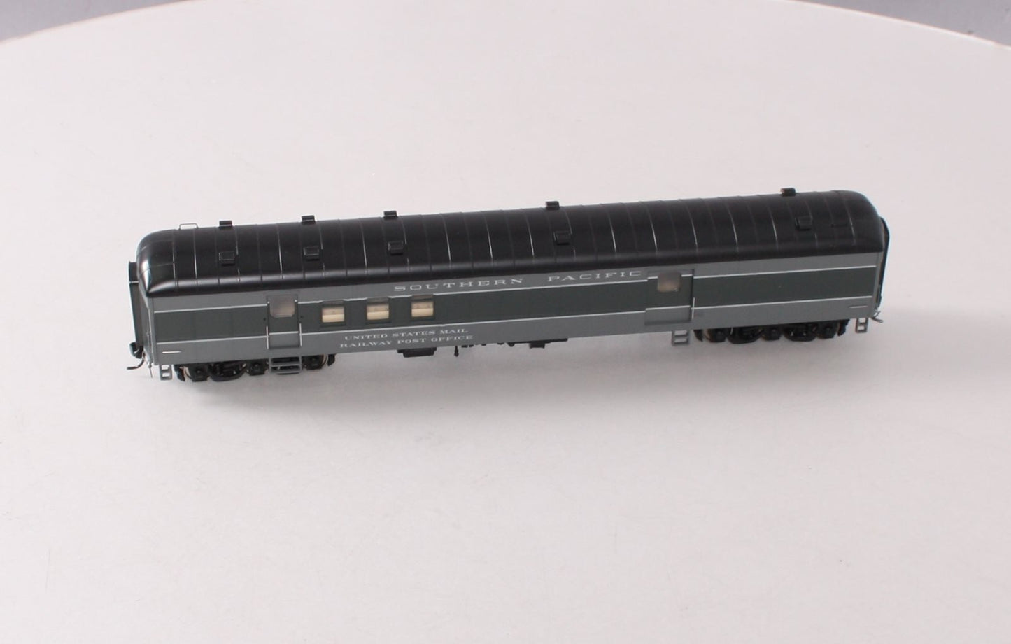 Walthers 920-17408 HO SP 70' Heavyweight Railway Post Office Baggage Car RTR