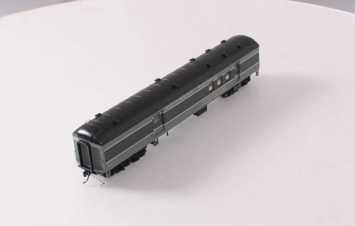 Walthers 920-17408 HO SP 70' Heavyweight Railway Post Office Baggage Car RTR