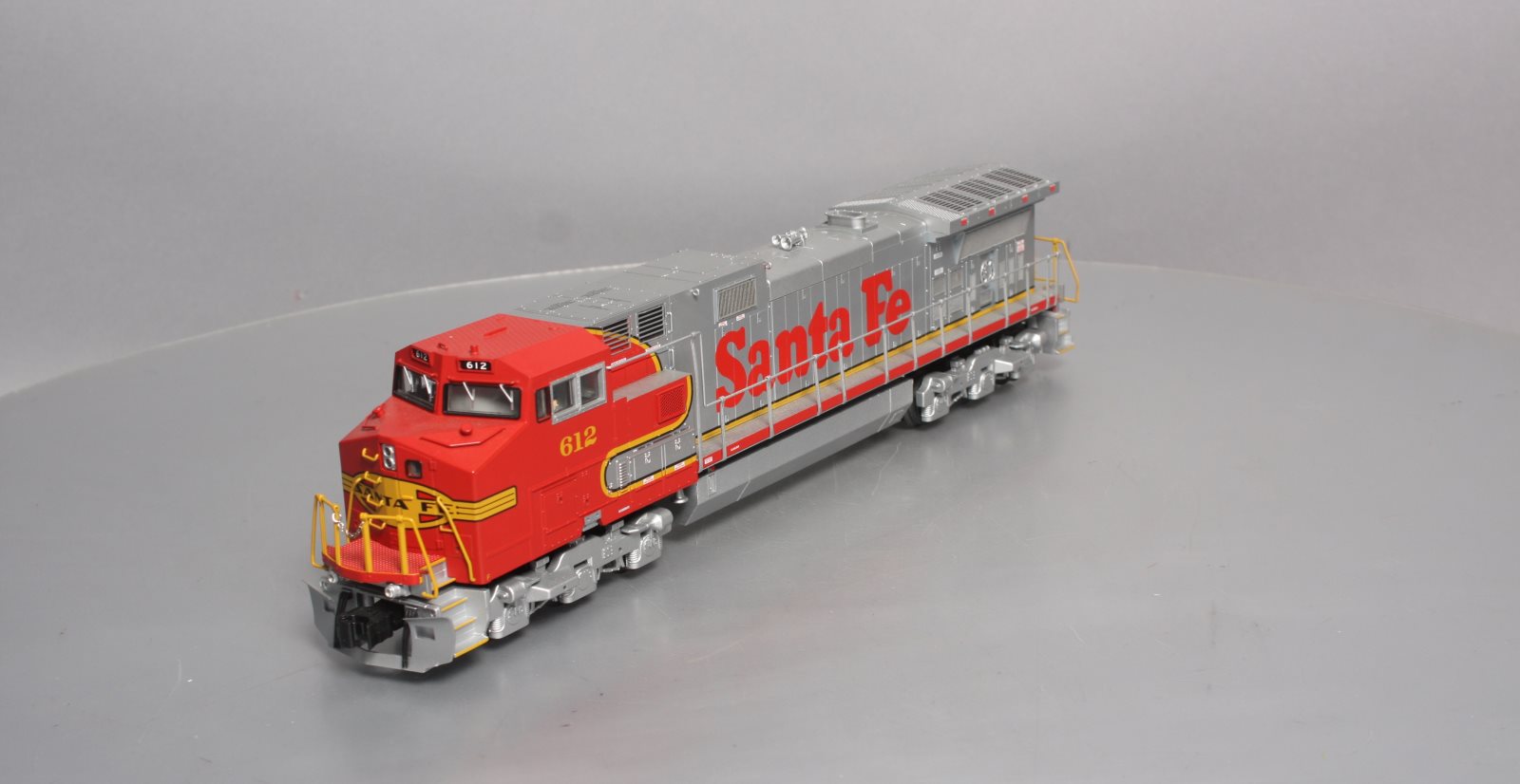 Lionel 6-39565 Santa Fe Legacy Dash 9-44CW Diesel Locomotive #612