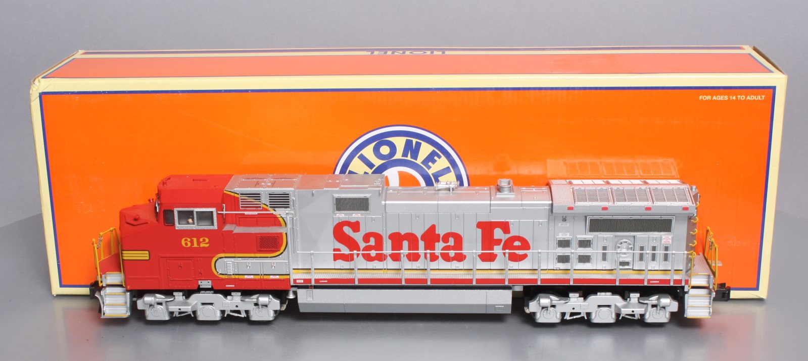 Lionel 6-39565 Santa Fe Legacy Dash 9-44CW Diesel Locomotive #612