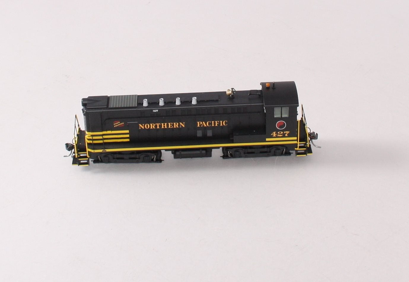 Bowser 24237 HO Northern Pacific Baldwin VO-1000 with LokSound & DCC #427