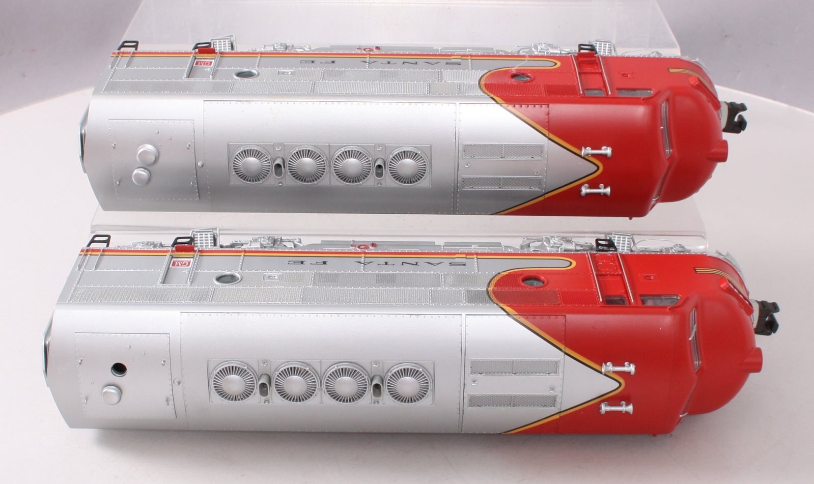 Lionel 6-34573 O Santa Fe Warbonnet F3 A-A Diesel Set