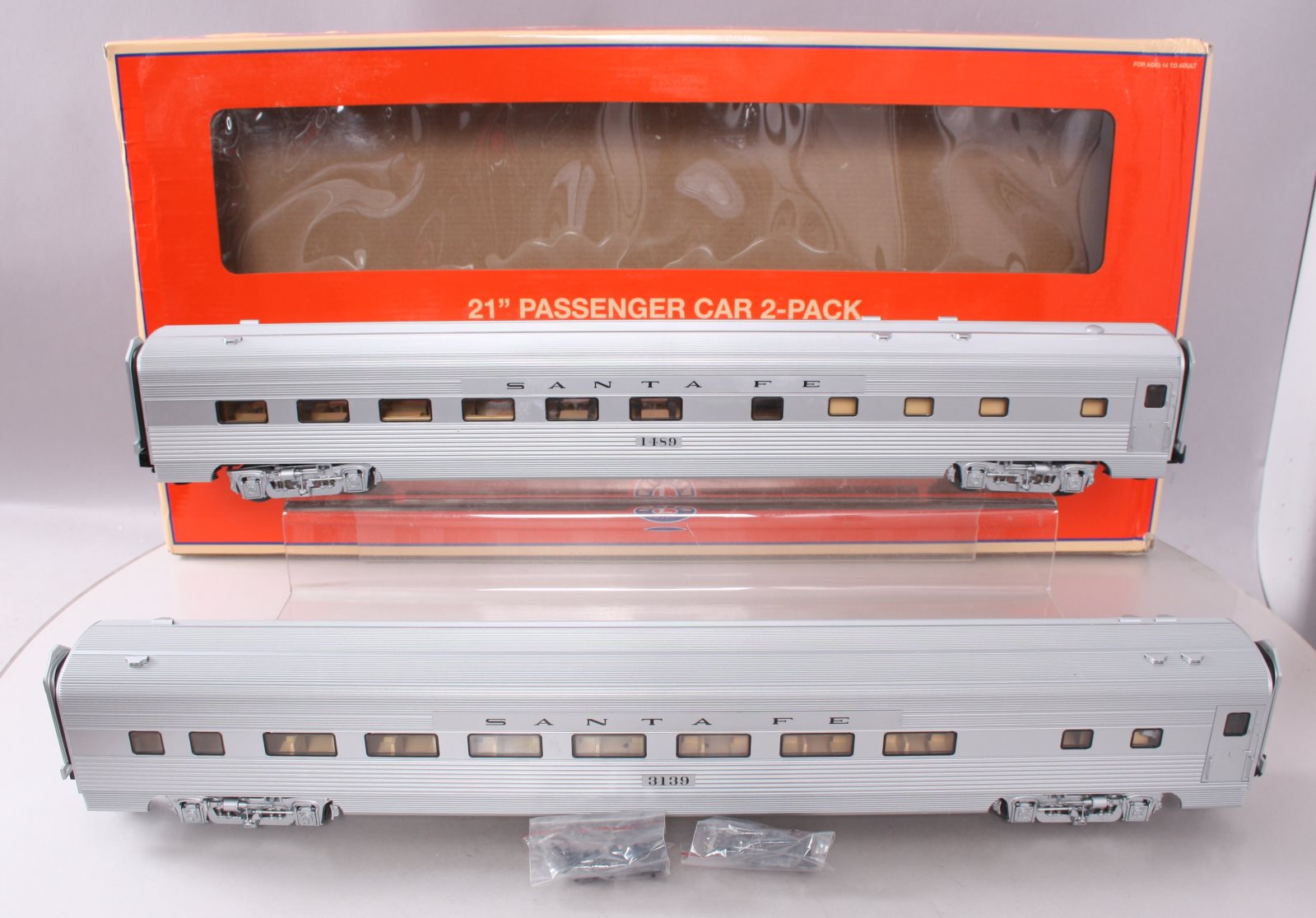 Lionel 1927020 O Santa Fe Passenger 2 Car Set #1